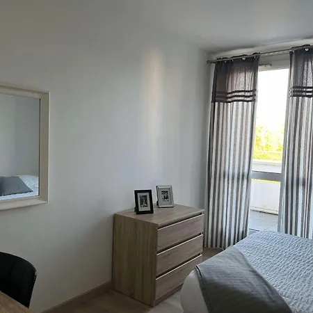 דירה Duplex Urbain Spacieux A *